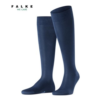 Une chaussette haute en coton de la marque Falke