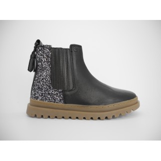 WONDER BOOTS