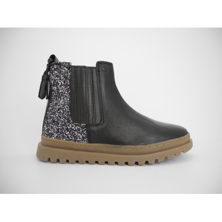 WONDER BOOTS